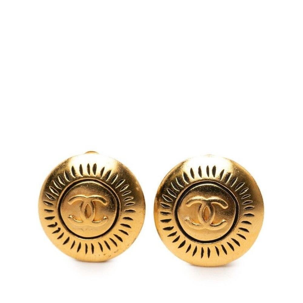 Chanel CC Logo Vintage Round Earrings 96C Engraved Gold Plated